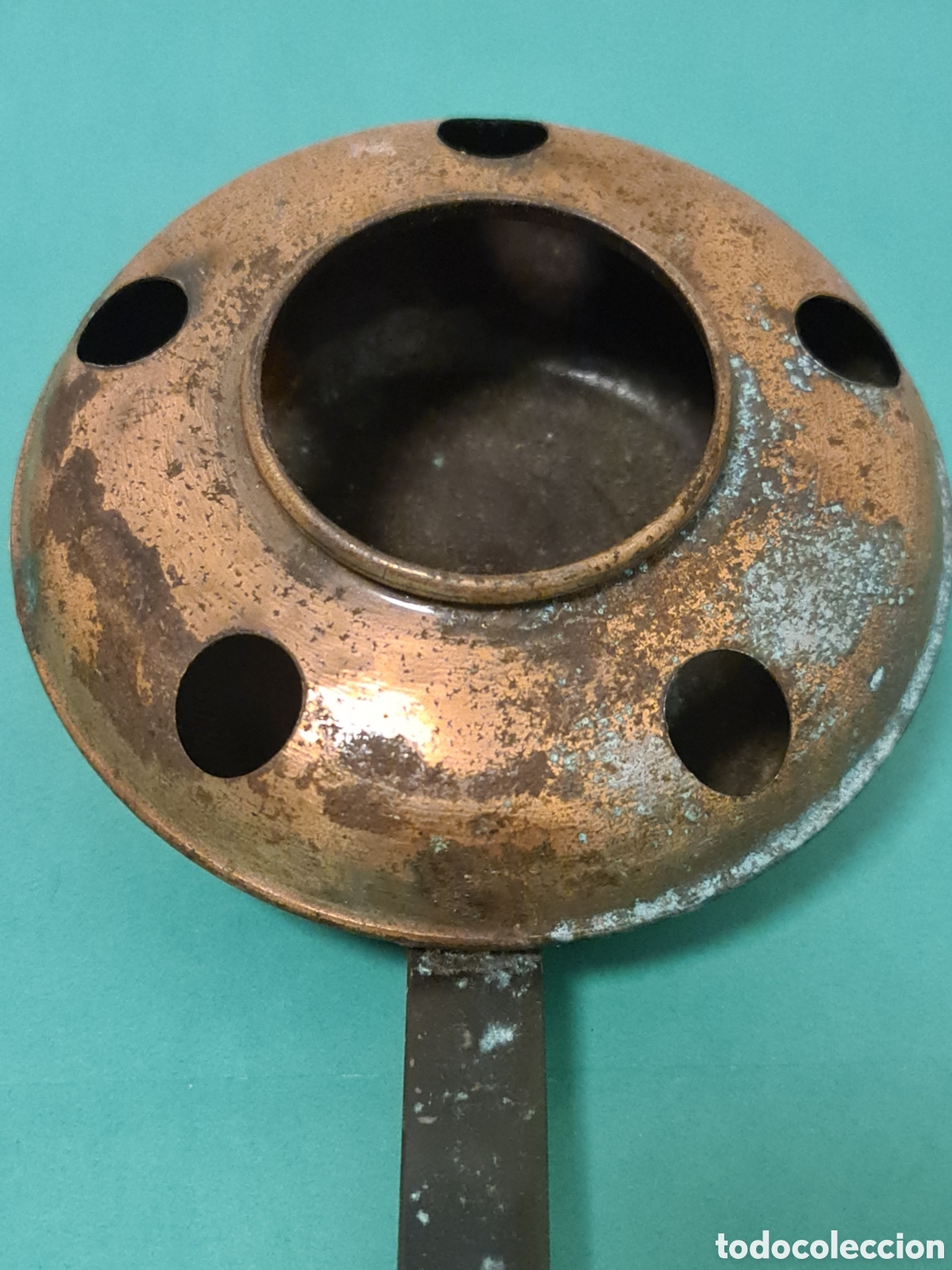 Antig&uuml;edades: Antiguo brasero de metal
