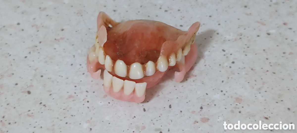 Antig&uuml;edades: Dentadura postiza de mujer