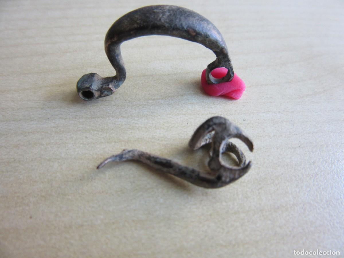 Antig&uuml;edades: Arco de f&iacute;bula anular hisp&aacute;nica de Bronce Aguja separada &Eacute;poca prerromana Longitud 2,8 cm