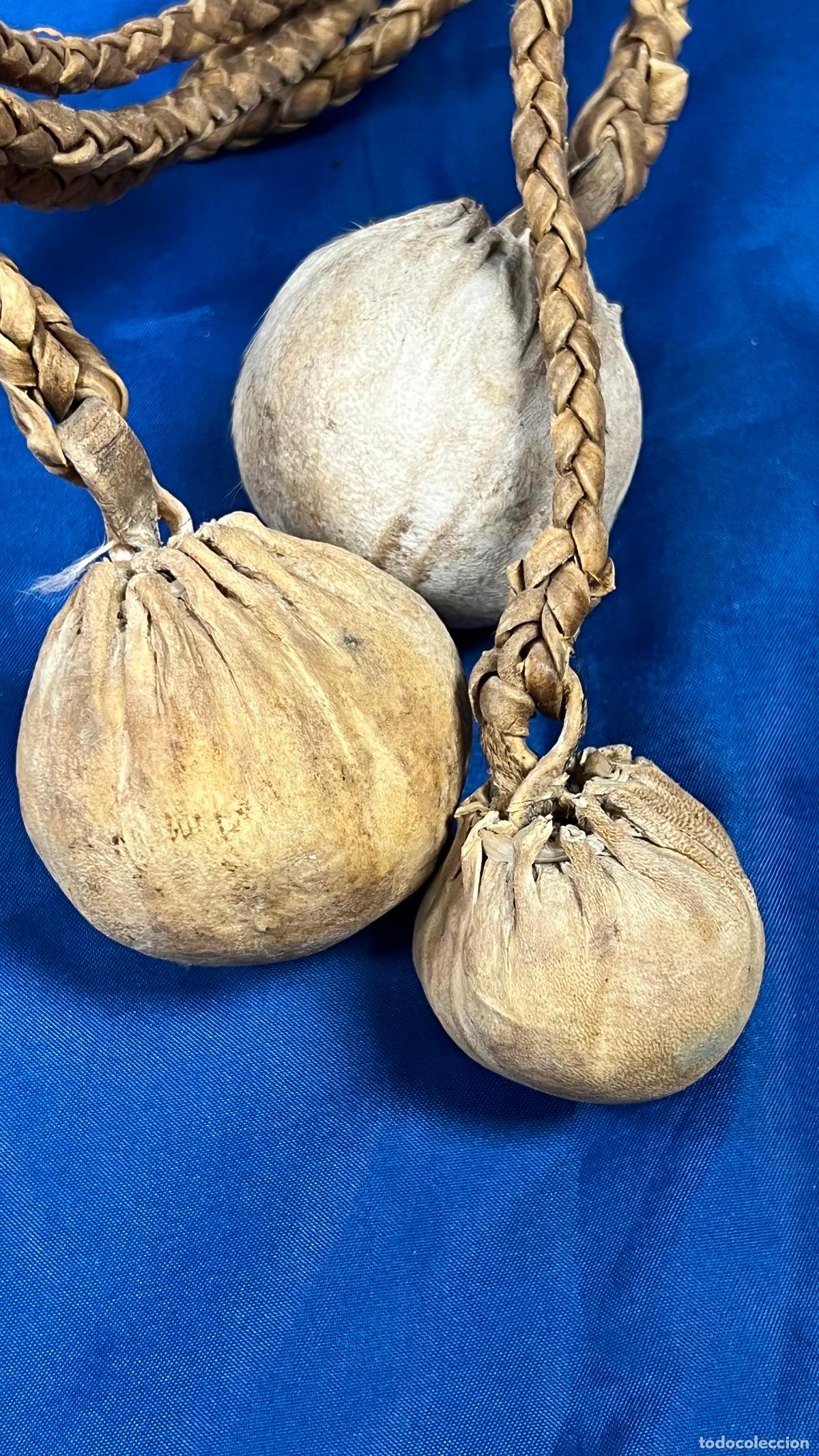 Antig&uuml;edades: ANTIGUAS BOLEADORAS DE GAUCHO, HECHAS A MANO EN PIEL -