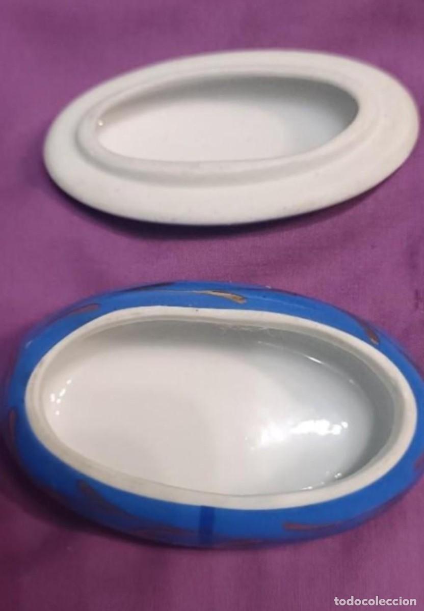 Antig&uuml;edades: Cajita ovalada de porcelana. - Foto 2