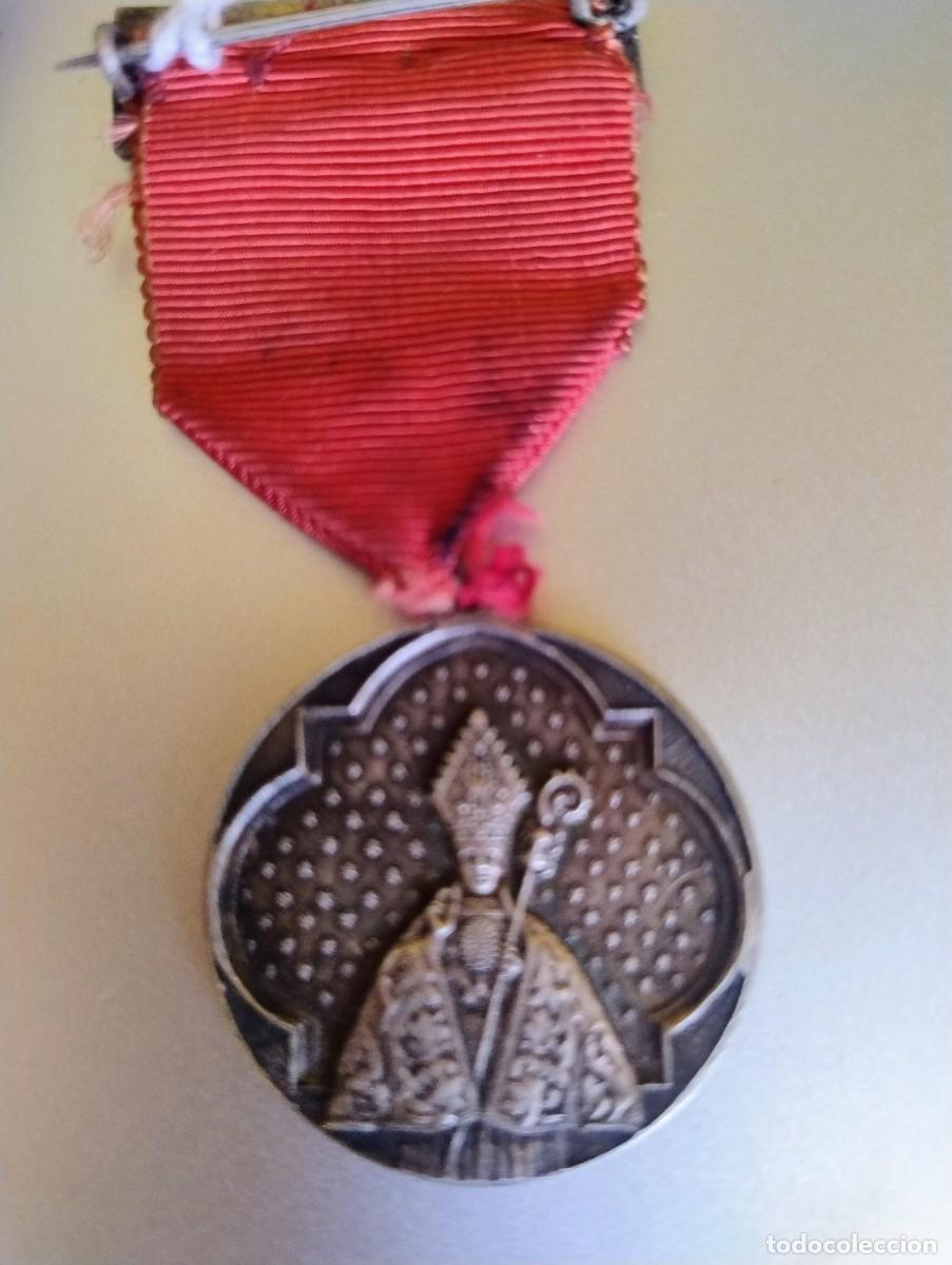 Antig&uuml;edades: MEDALLA REAL CONGREGACION DE SAN FERMIN DE LOS NAVARROS - MADRID - ORIGINAL - RARA - 3,5cm diametro