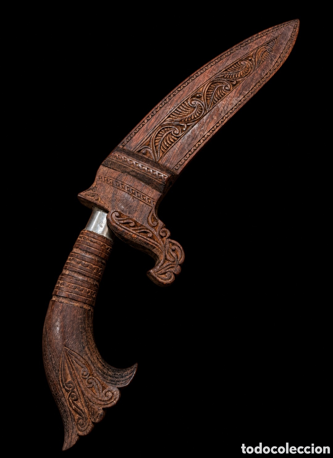Antig&uuml;edades: Golok o Parang de la isla de Borneo grabada K B. SABAH un estado de Borneo