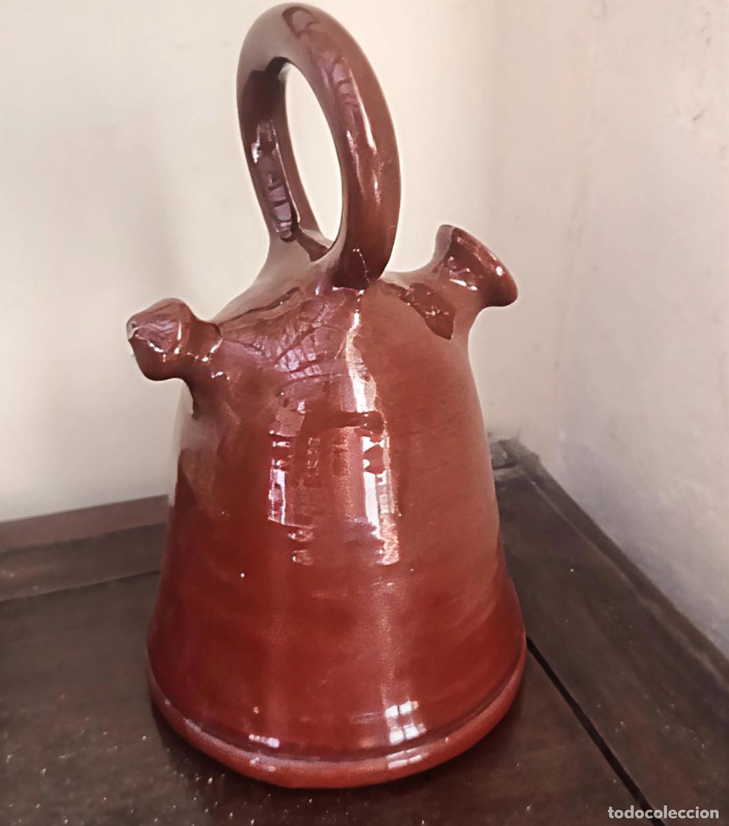 Antig&uuml;edades: Botijo de barro tradicional