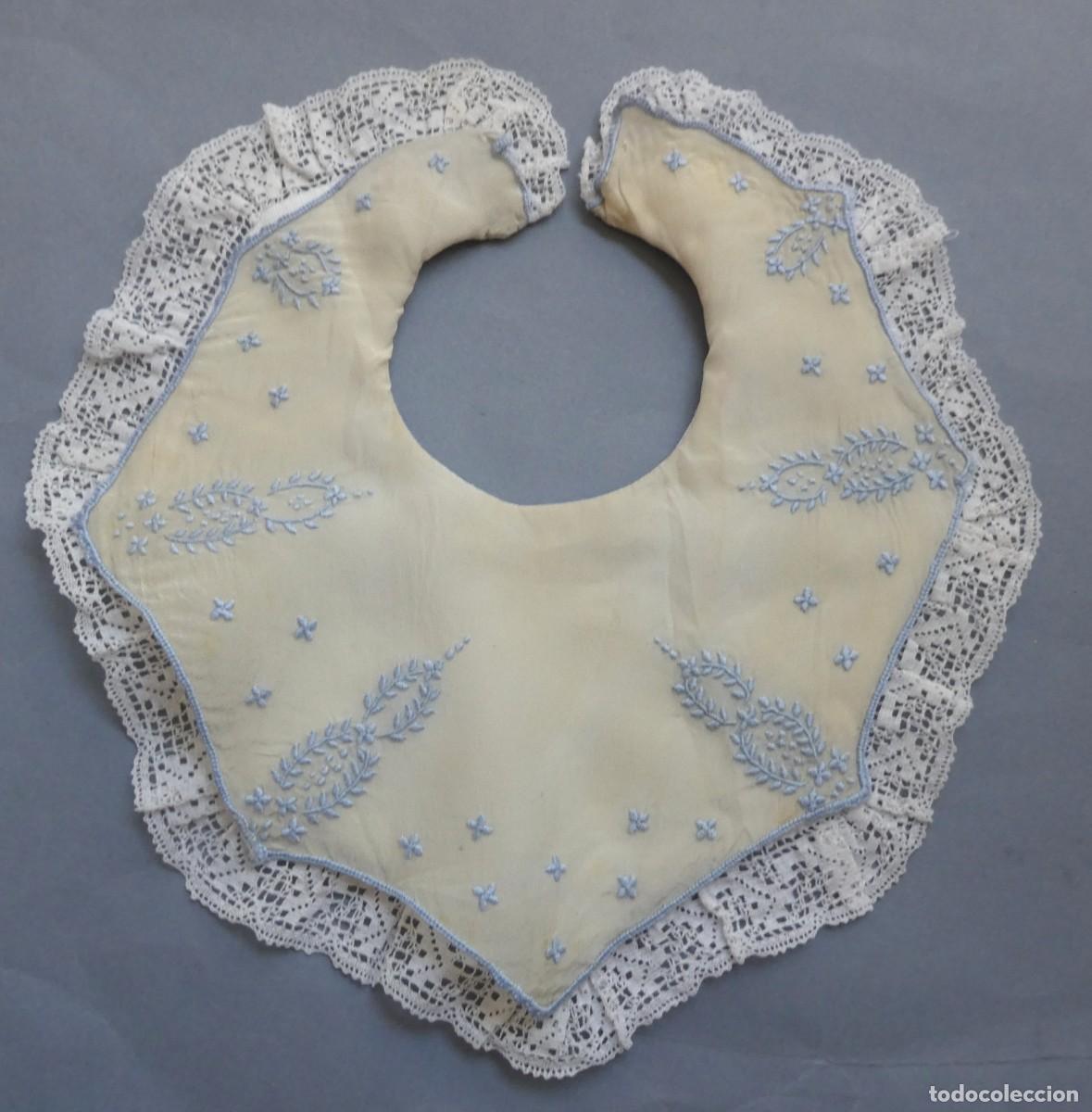 Antig&uuml;edades: ANTIGUO BORDADO Y ENCAJEPARA BEBE O MU&Ntilde;ECA PRIMERA MITAD S.XX