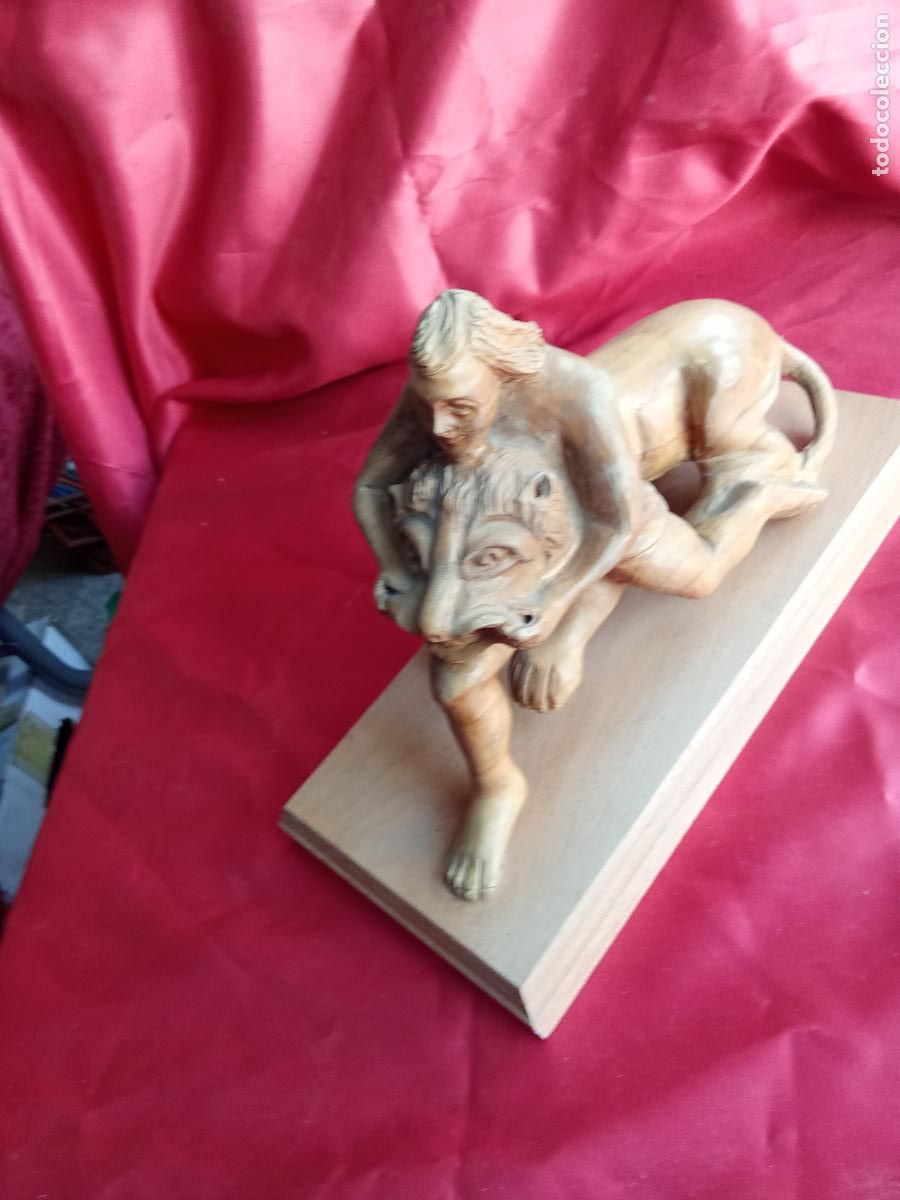 Antig&uuml;edades: Sans&oacute;n agarrando al le&oacute;n tallado de madera Caja Cepillos - Foto 10