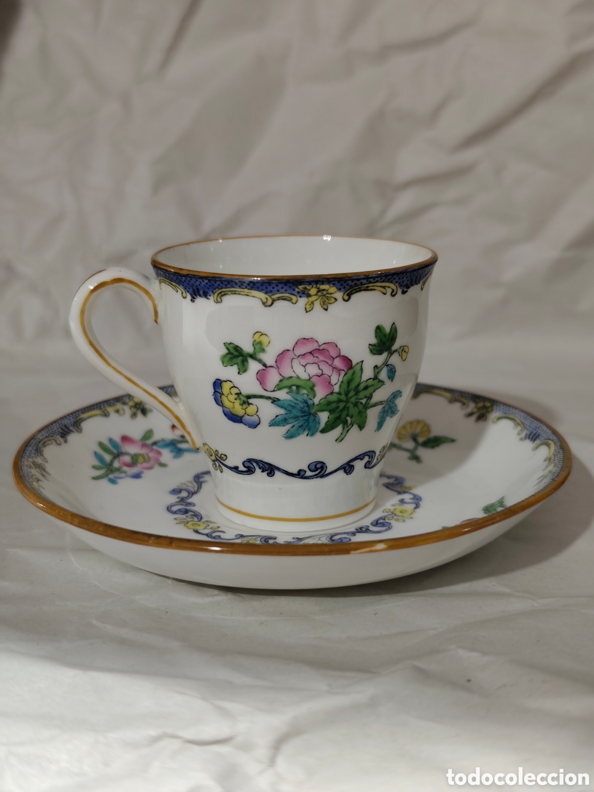 Antig&uuml;edades: Taza m&aacute;s plato de porcelana antigua, posiblemente Mintons