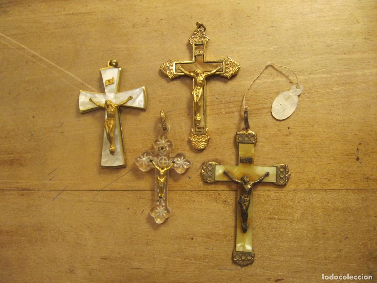 Antig&uuml;edades: LOTE DE CRUCIFIJOS - UNO CON LA ETIQUETA