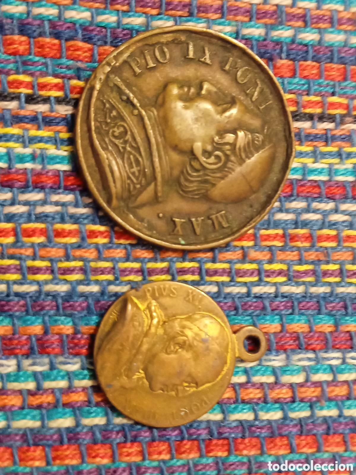Antig&uuml;edades: CM- DOS MEDALLAS PIO IX 1875 JUBILEO UNIVERSAL Y PIO XII 1933 A&Ntilde;O SANTO