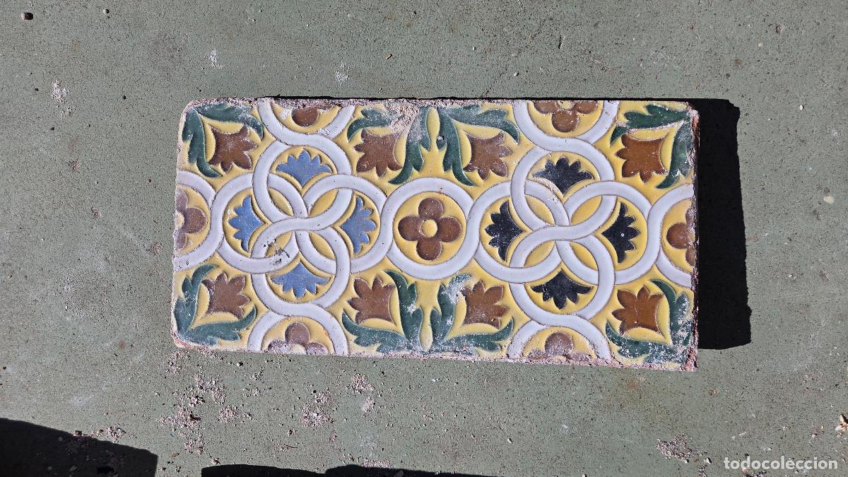 Antig&uuml;edades: azulejo antiguo de triana - Foto 1