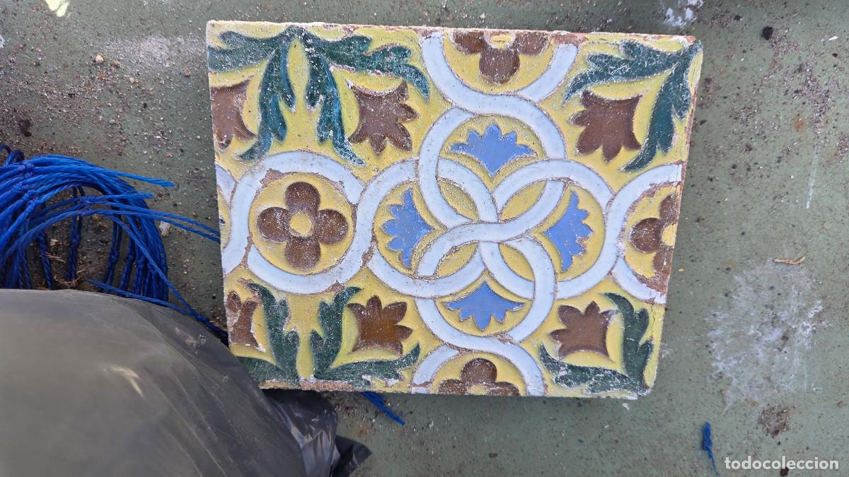 Antig&uuml;edades: azulejo de triana antigua - Foto 1