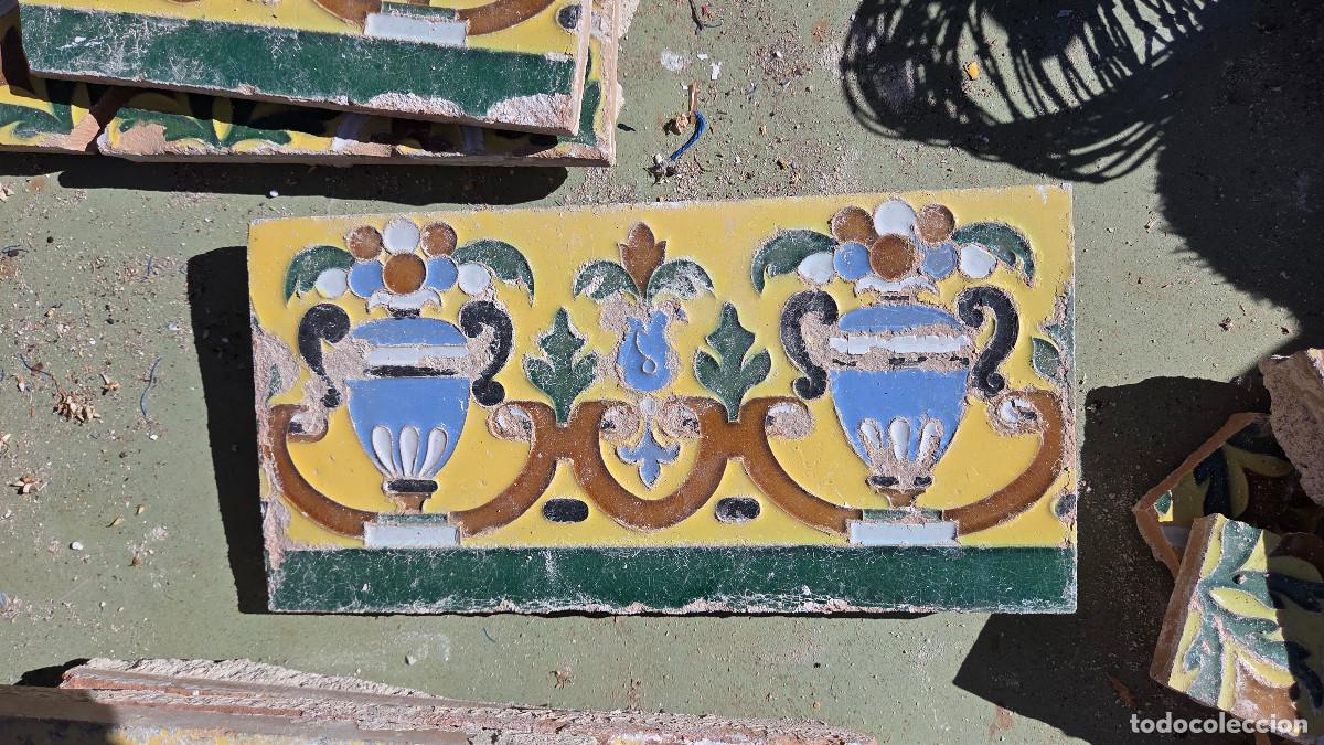 Antig&uuml;edades: azulejo de triana antigua - Foto 1
