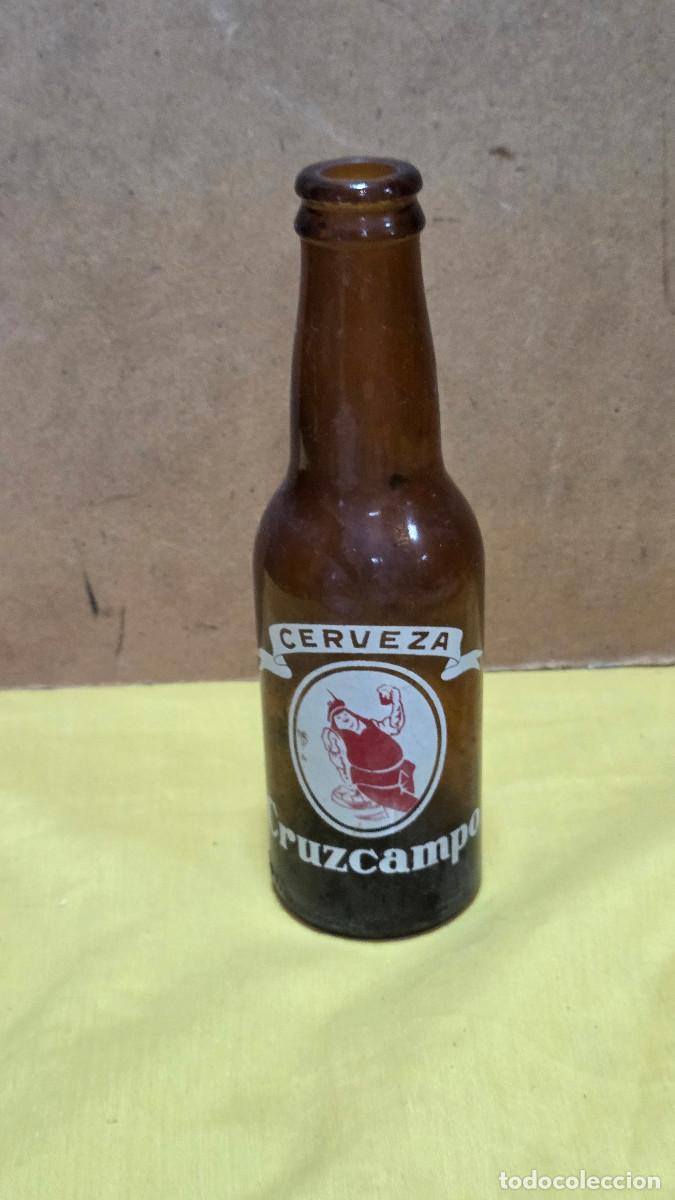 Antig&uuml;edades: botellin antiguo de cerveza cruz campo