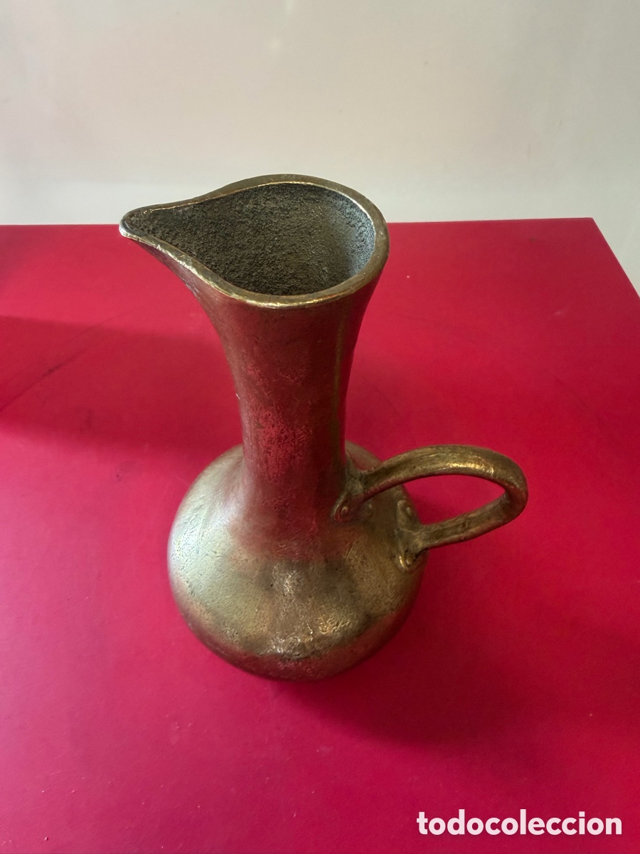 Antig&uuml;edades: Jarrita antigua bronce macizo 22cm - Foto 2
