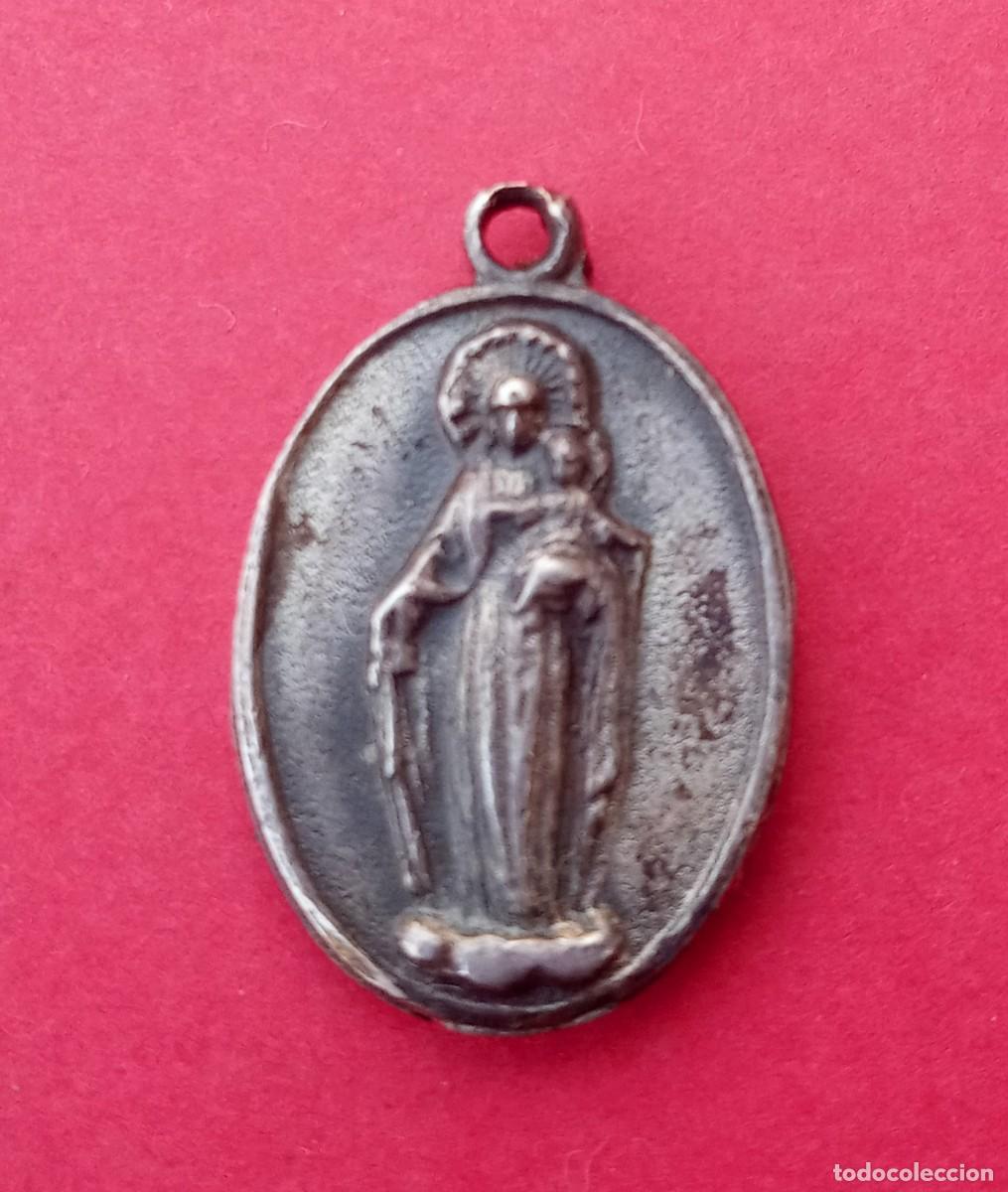 Antiques: MEDALLA RELICARIO ANTIGUA VIRGEN DE GARABANDAL. TOCADO POR LA SANT&Iacute;SIMA VIRGEN.