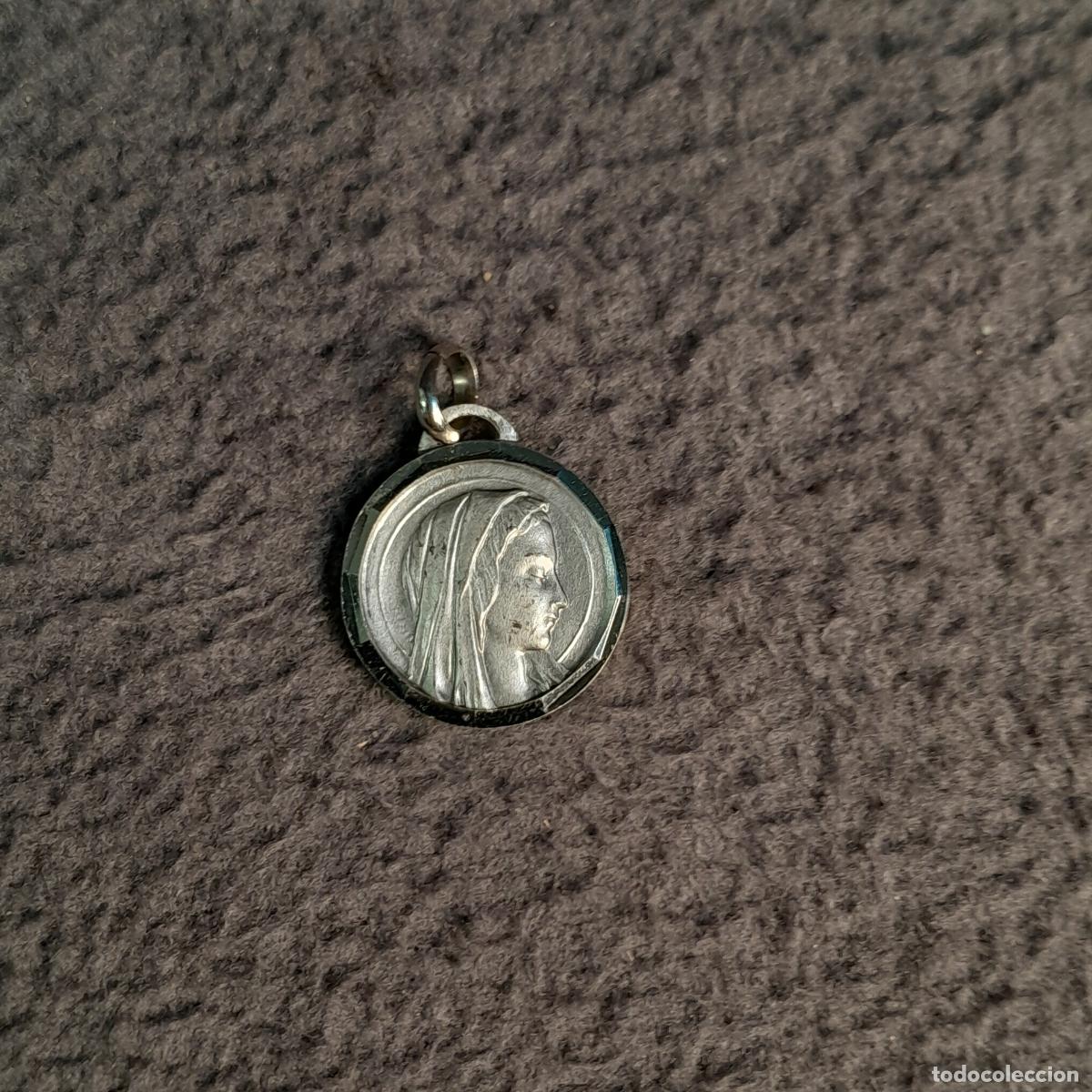 Oggetti Antichi: M-2266.MEDALLA DEVOCIONAL DE NUESTRA SE&Ntilde;ORA DE LOURDES EN METAL PLATEADO.MEDIADOS DEL S.XX