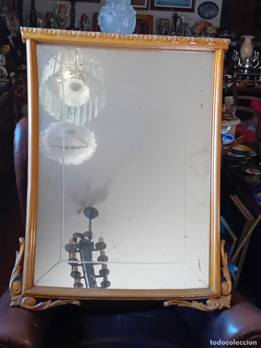 Antig&uuml;edades: Espejo biselado d&eacute;cada de los 50 - Foto 1
