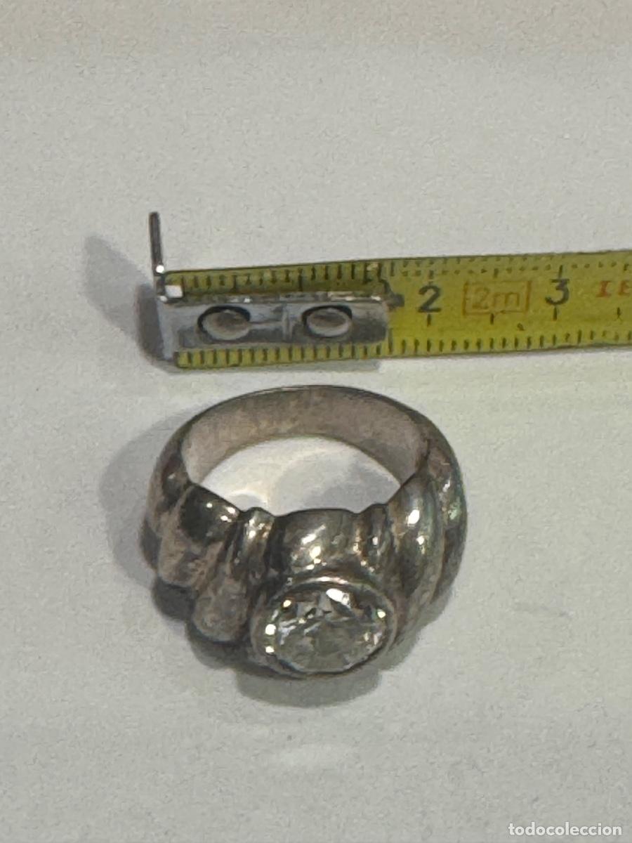 Antig&uuml;edades: ANILLO DE PLATA CON PIEDRA BRILLO / COMPRA MIN&Iacute;MA 5 &euro;