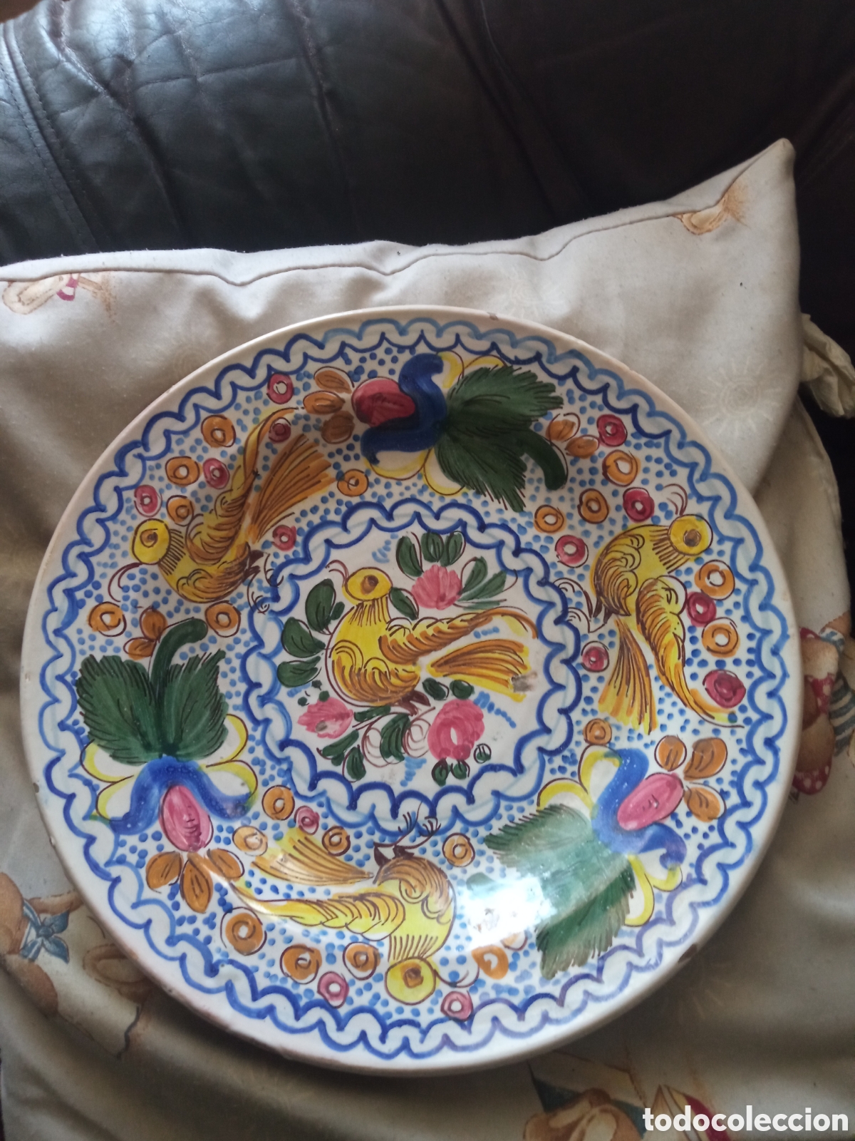 Antig&uuml;edades: Antiguo plato de cer&aacute;mica de Manises de 30 cm de di&aacute;metro
