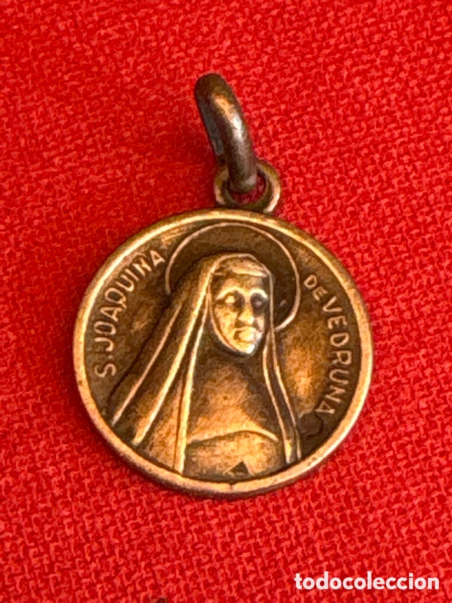 Antig&uuml;edades: Medalla con reliquia de Santa Joaquina de Vedruna