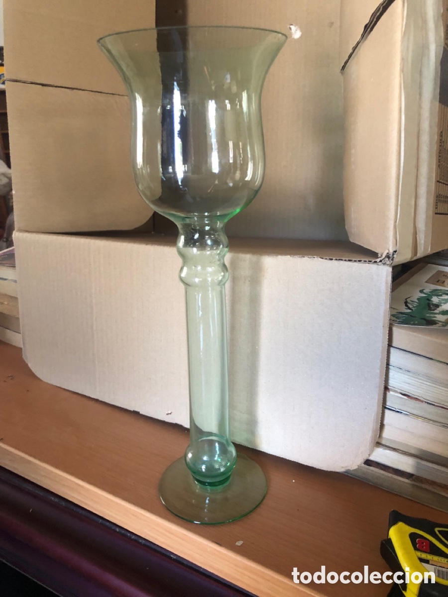 Antig&uuml;edades: florero alto de cristal - Foto 1