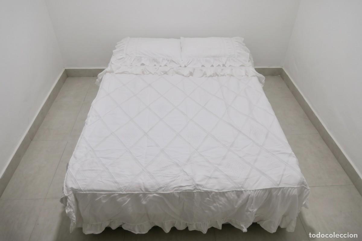 Antig&uuml;edades: Espectacular juego de cama antiguo de hilo blanco: S&aacute;bana, Almohad&oacute;n y Cubrecama/Colcha a juego
