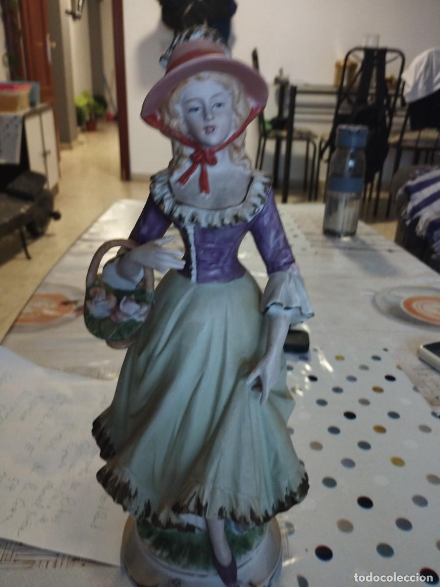 Antig&uuml;edades: Figuras antiguas de porcelana