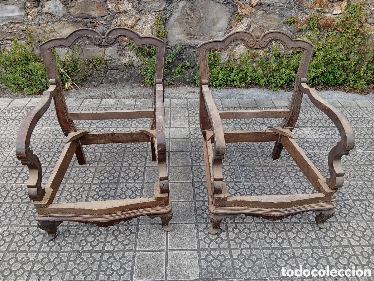 Antig&uuml;edades: Pareja de armazones de butaca estilo Luis XV. Ideal para restaurar