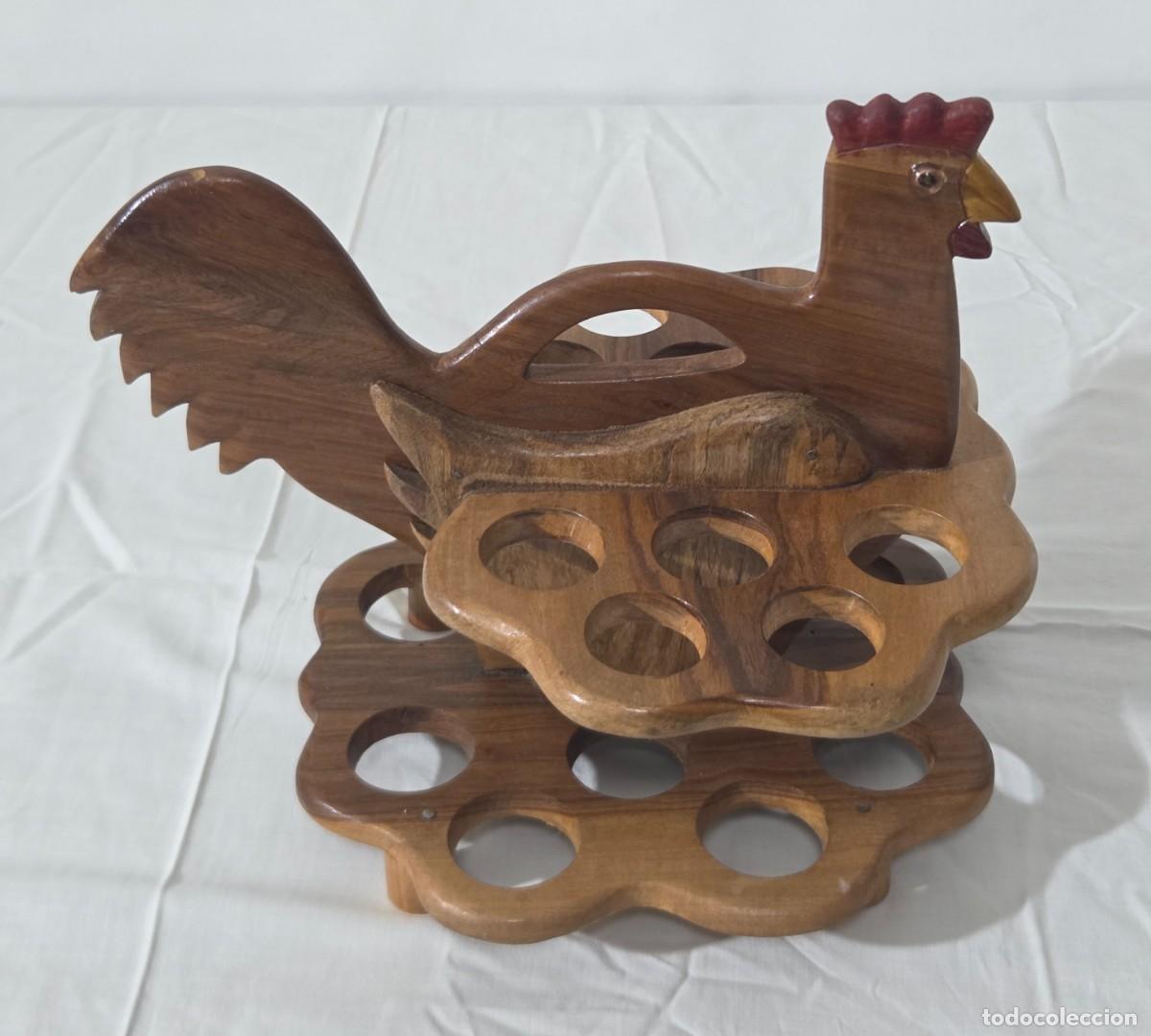 Antig&uuml;edades: Huevera fabricada en madera forma de gallina - Foto 2