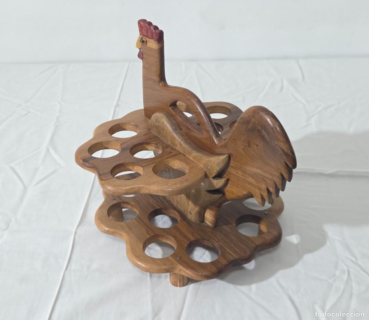 Antig&uuml;edades: Huevera fabricada en madera forma de gallina - Foto 5