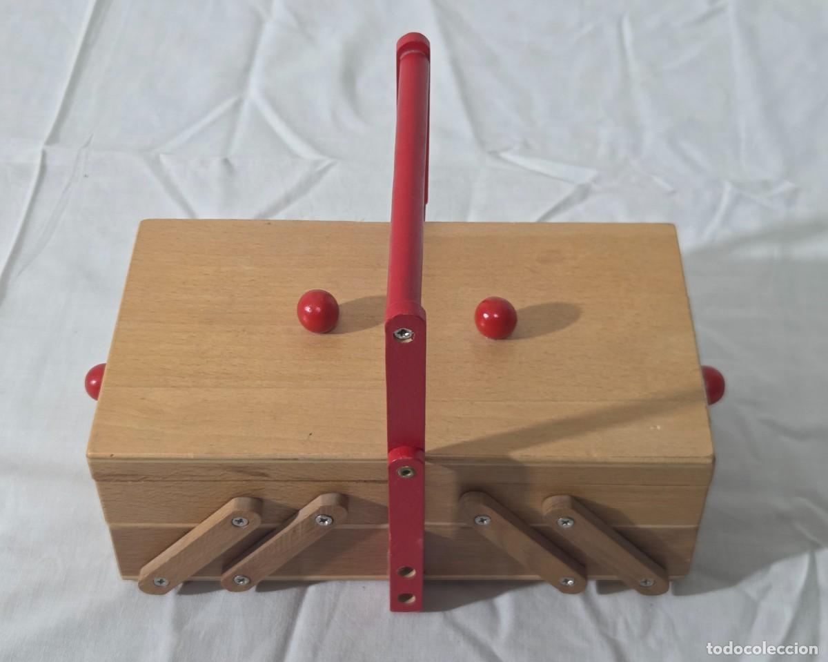 Antig&uuml;edades: Peque&ntilde;o costurero de madera - Foto 2