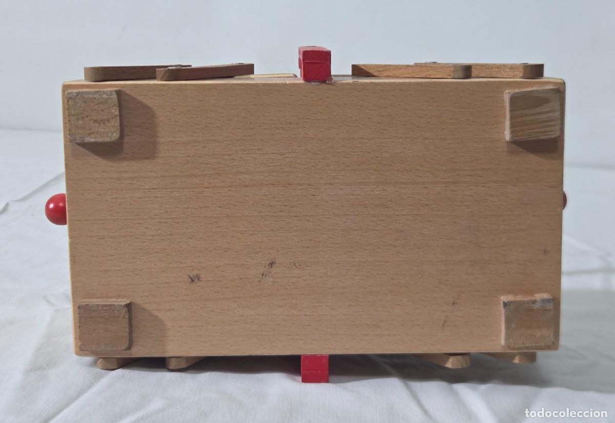 Antig&uuml;edades: Peque&ntilde;o costurero de madera - Foto 13