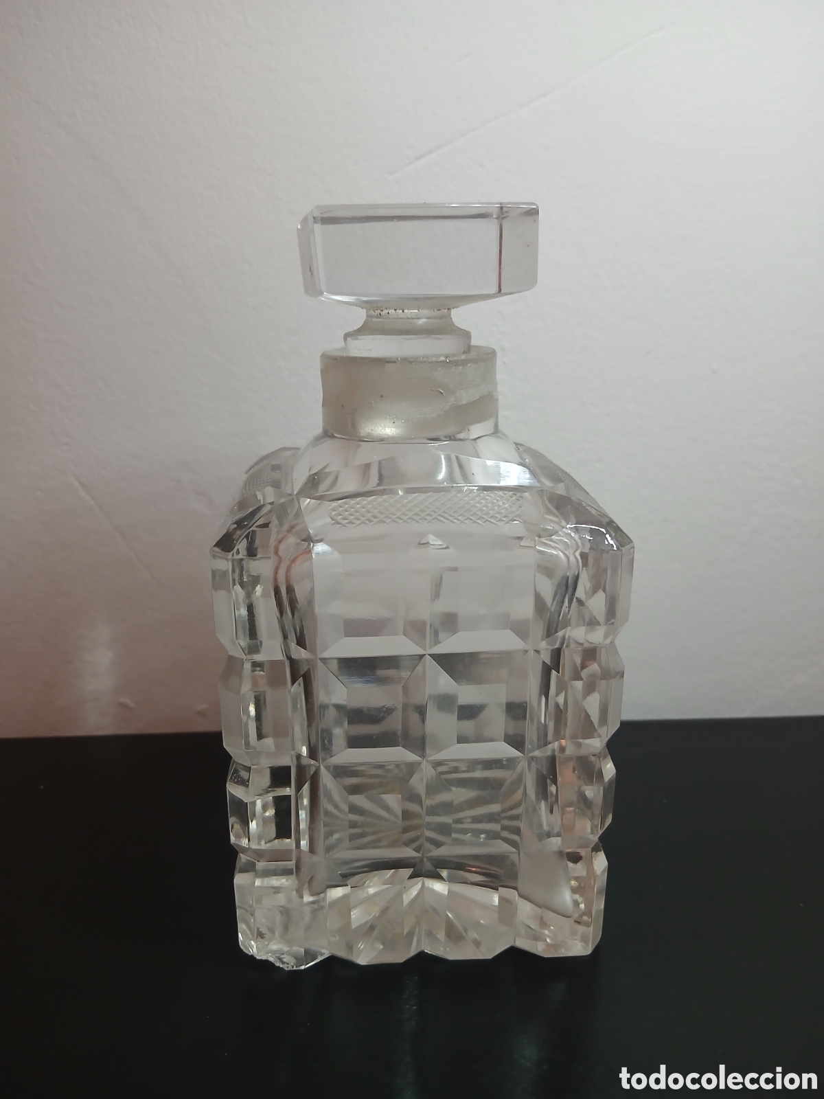 Antig&uuml;edades: Antigua LICORERA CRISTAL TALLADO