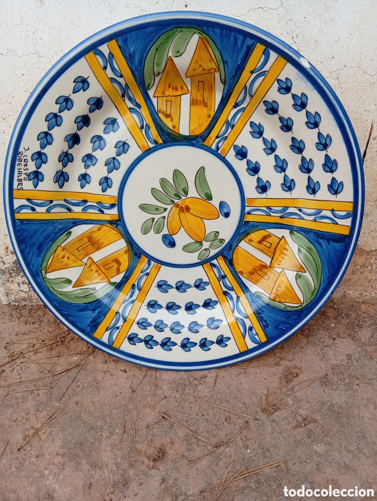Antig&uuml;edades: Antiguo plato de cer&aacute;mica valenciana ribesalbes decoraci&oacute;n de torres 40 cm