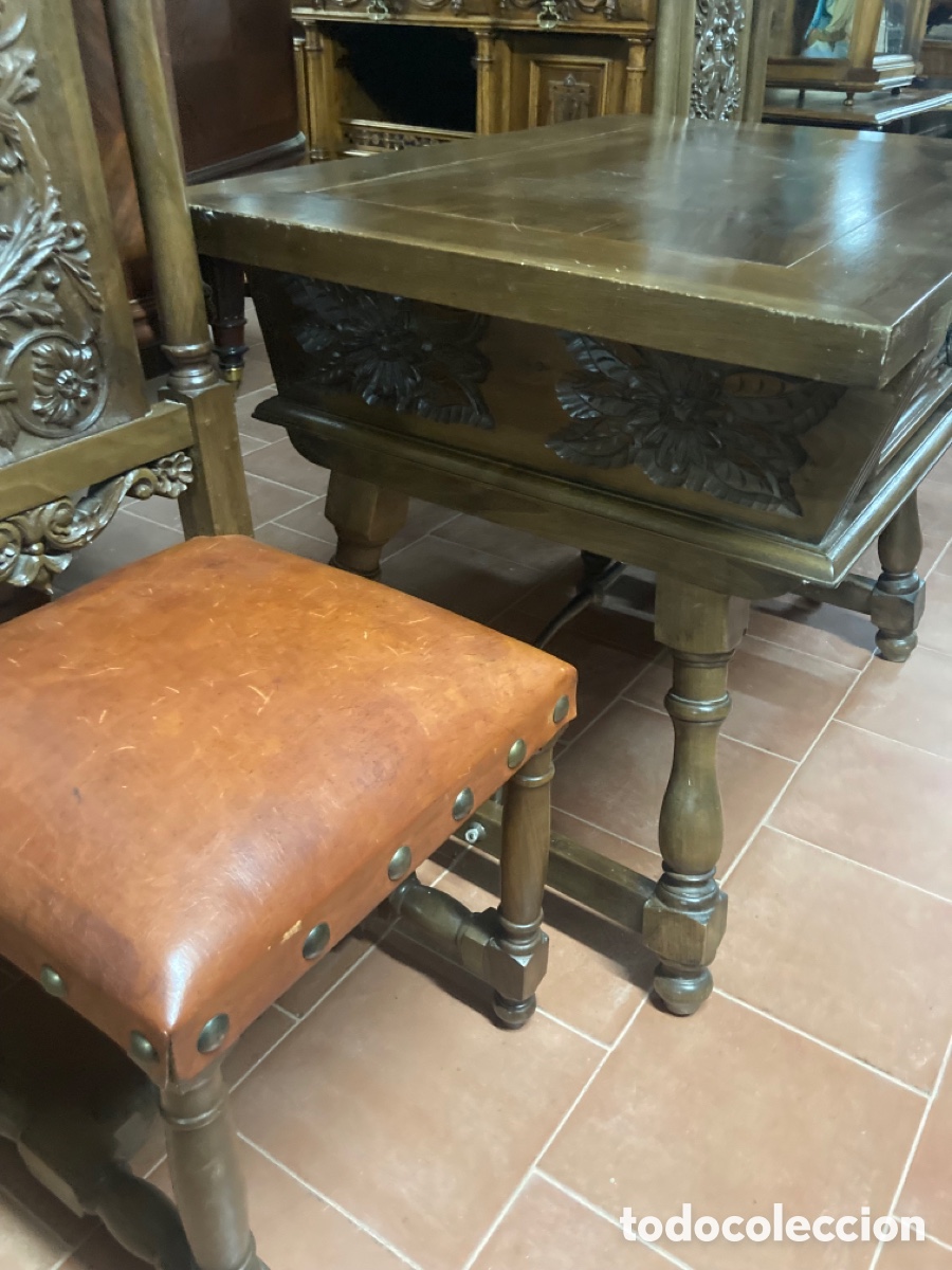 Antig&uuml;edades: Mesa nogal con 2 sillas talladas - Foto 13