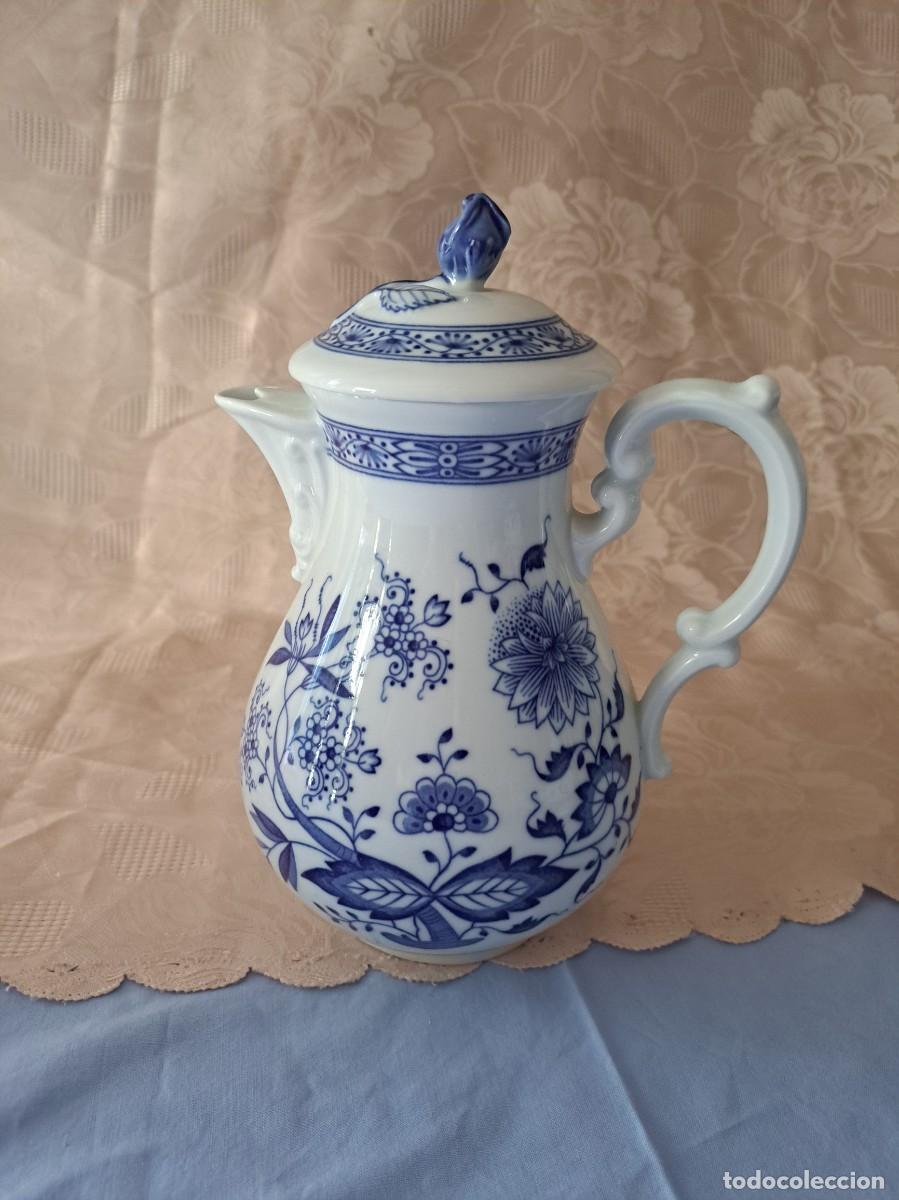 Antig&uuml;edades: Preciosa cafetera de porcelana de cebolla azul Zwiebelmuster Hutschenreuther Bavaria..