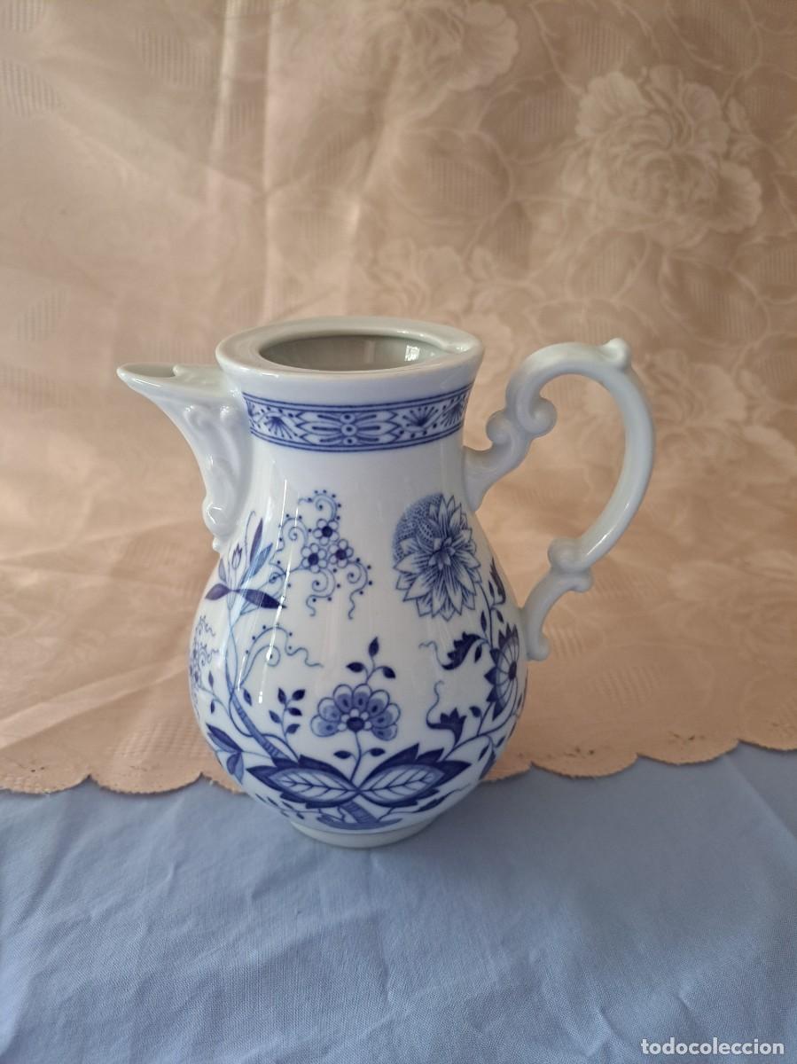 Antig&uuml;edades: Preciosa cafetera de porcelana de cebolla azul Zwiebelmuster Hutschenreuther Bavaria..