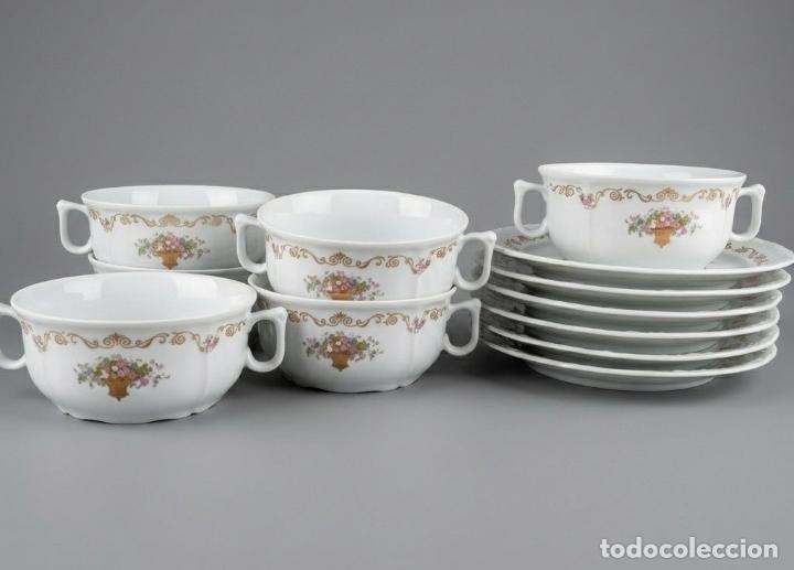 Antig&uuml;edades: Juego de consom&eacute; 6 servicios Porcelana Santa Clara. Vintage