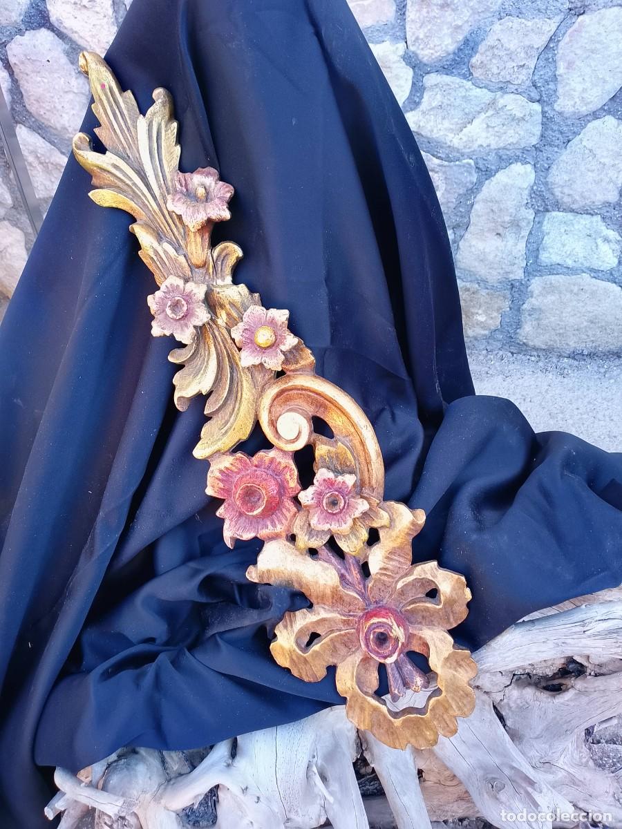 Antig&uuml;edades: Guirnalda talla flores madera policromada