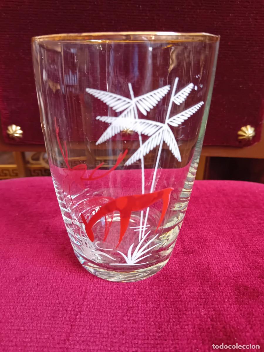 Antig&uuml;edades: Vaso con ciervos serigrafiados borde en oro d&eacute;cada de los 50