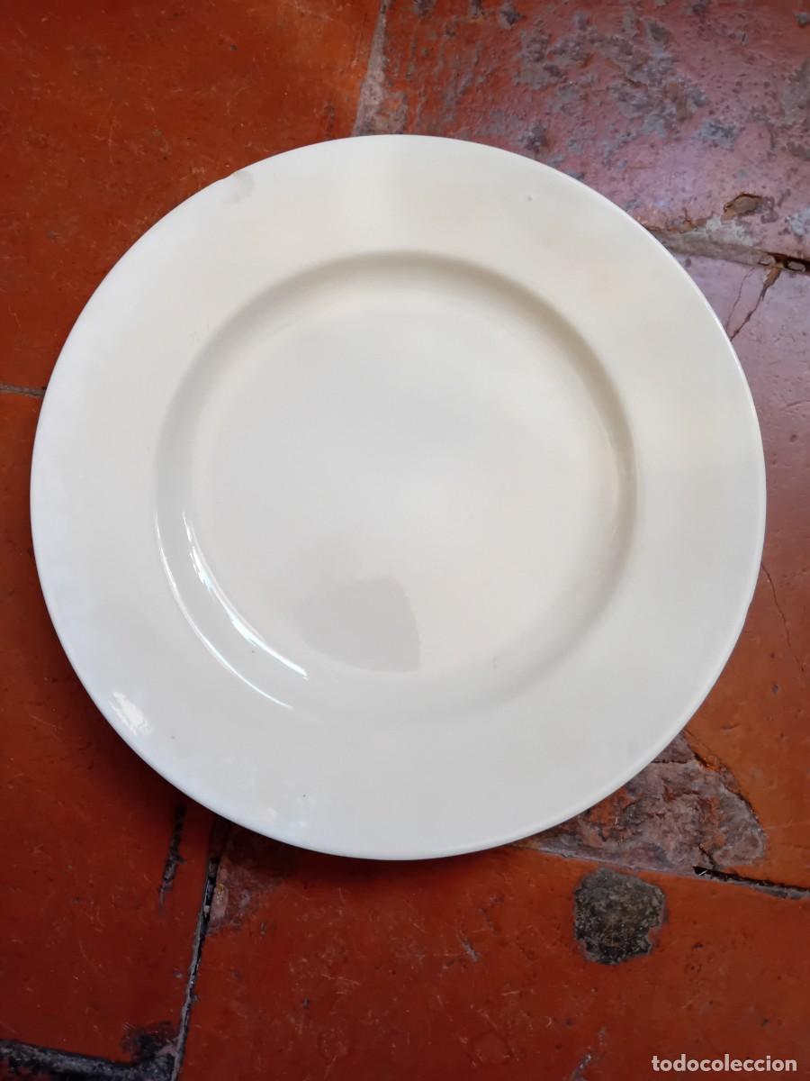Antig&uuml;edades: Plato plano de Vargas Segovia d&eacute;cada de los 40/50