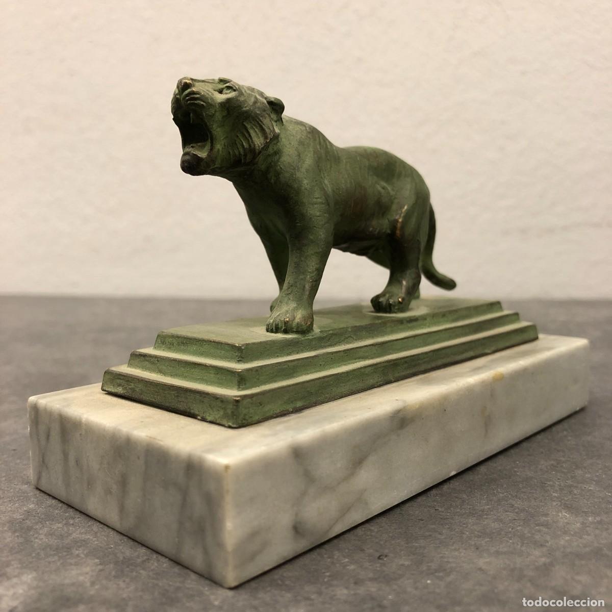 Antig&uuml;edades: PRECIOSO LE&Oacute;N - TIGRE EN BRONCE Y M&Aacute;RMOL - 14 X 6,5 TOTAL BASE / 1634