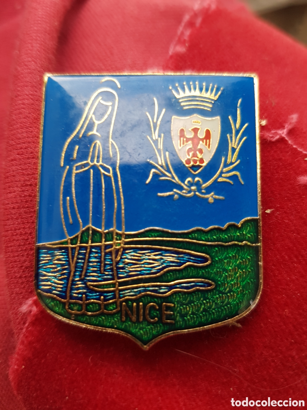 Antig&uuml;edades: ANTIGUA INSIGNIA ESMALTADA NICE LOURDES