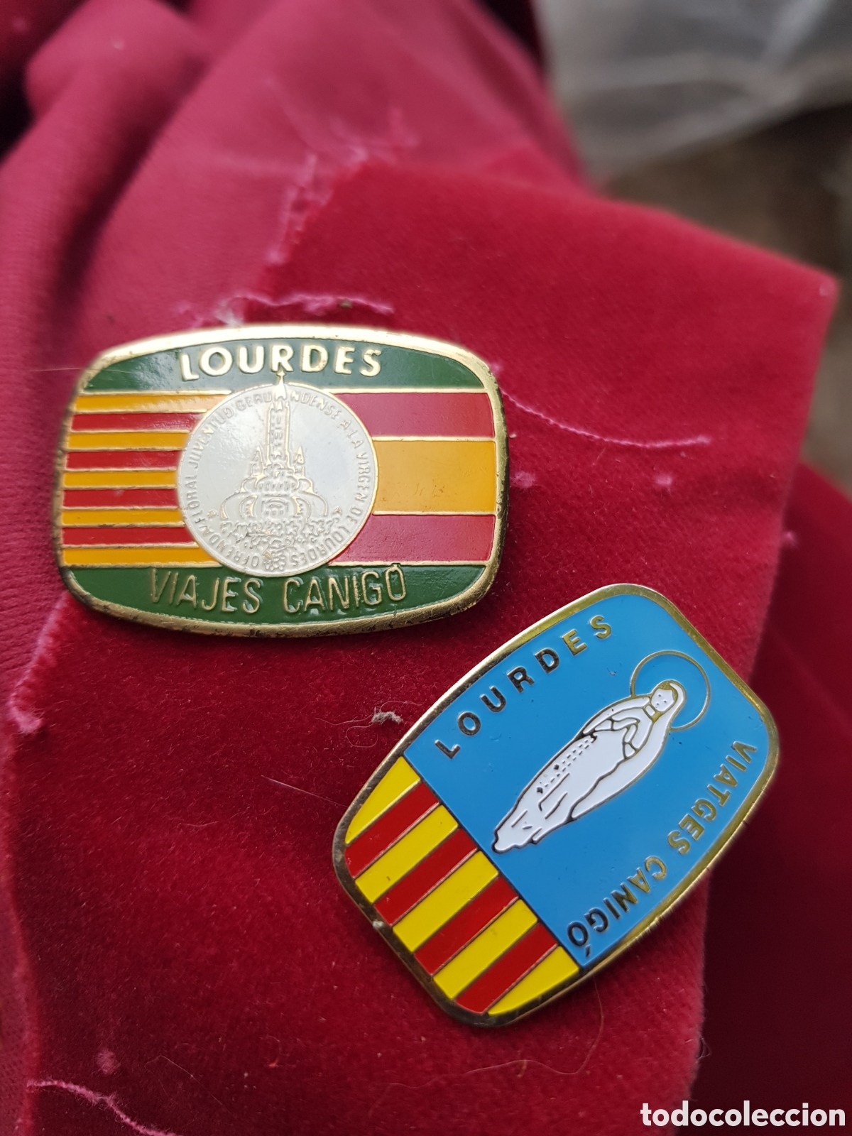 Antig&uuml;edades: ANTIGUAS INSIGNIAS LOURDES