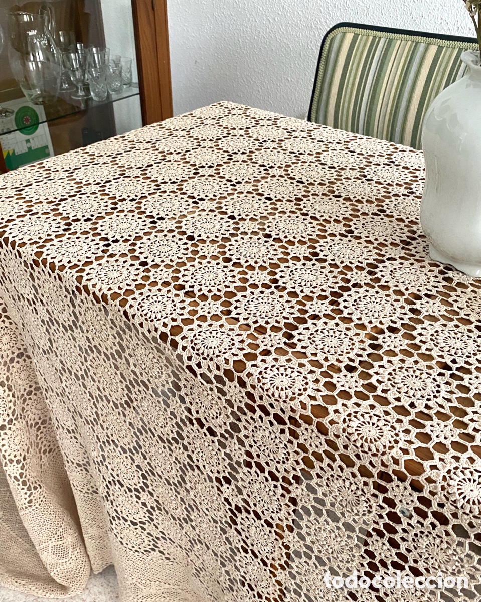 Antig&uuml;edades: Mantel ganchillo vintage beige