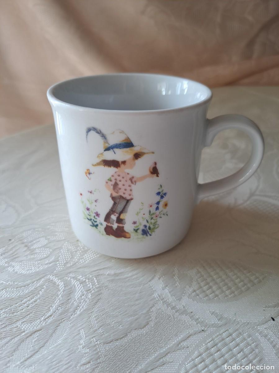 Antig&uuml;edades: Taza de desayuno de porcelana Winterling Roslaubavaria, country de Holly Hobbie