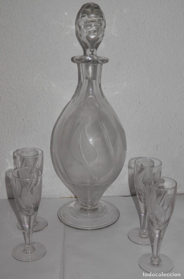 Antig&uuml;edades: COJUNTO VINTAGE BOTELLA Y COPAS - Foto 1