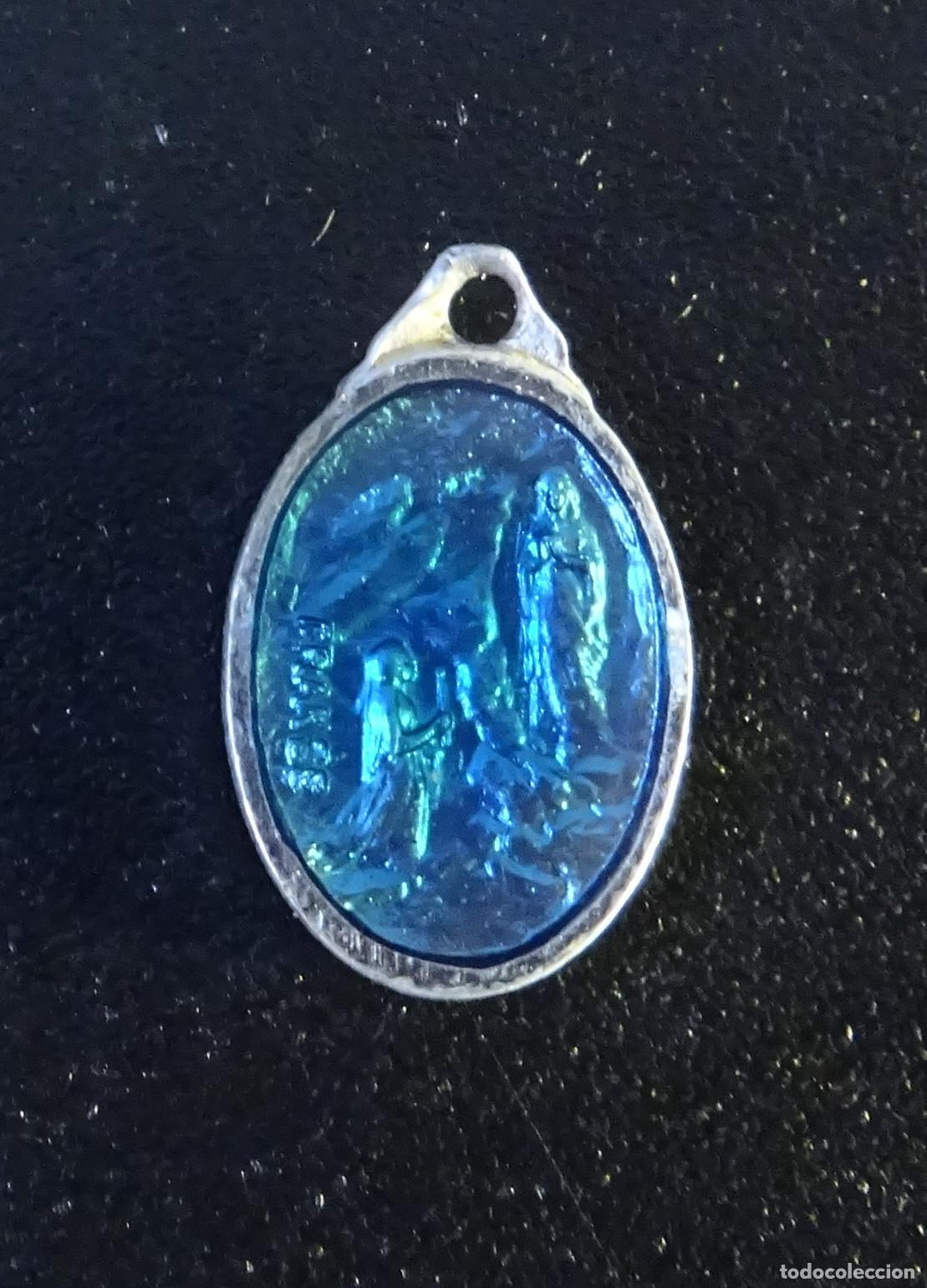 Antig&uuml;edades: MEDALLA DE ALUMINIO VIRGEN DE LOURDES FRANCE. FORMATO 1,5 X 1 CM
