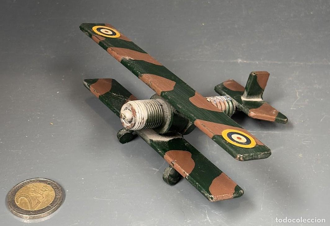 Antig&uuml;edades: Avi&oacute;n en miniatura fabricado en las trincheras 1&ordf; guerra mundial