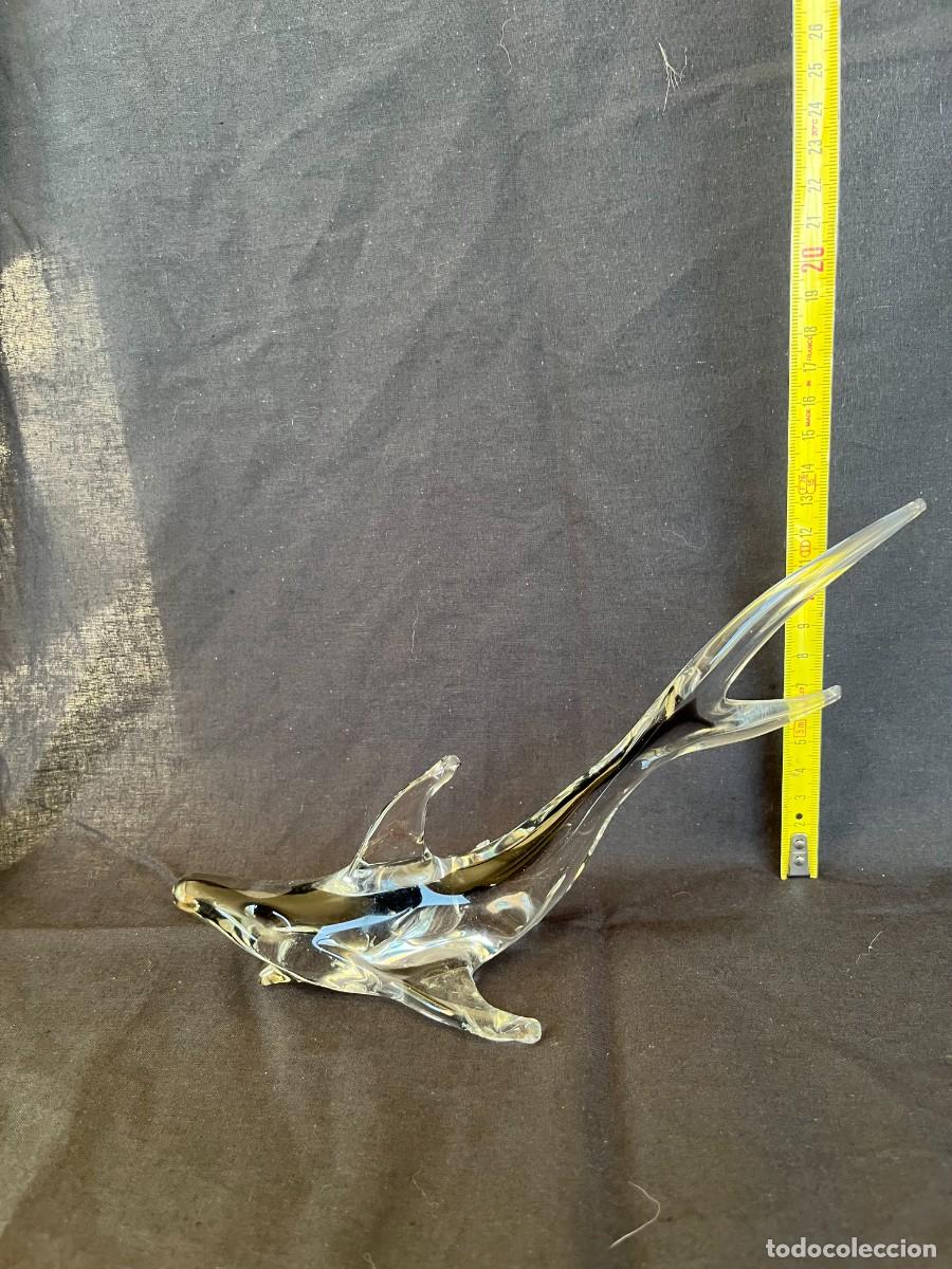 Antig&uuml;edades: Figura de tibur&oacute;n en vidrio soplado de Murano.